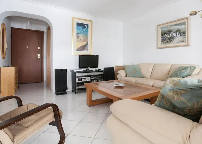 10Min Walk From Acropolis !!!