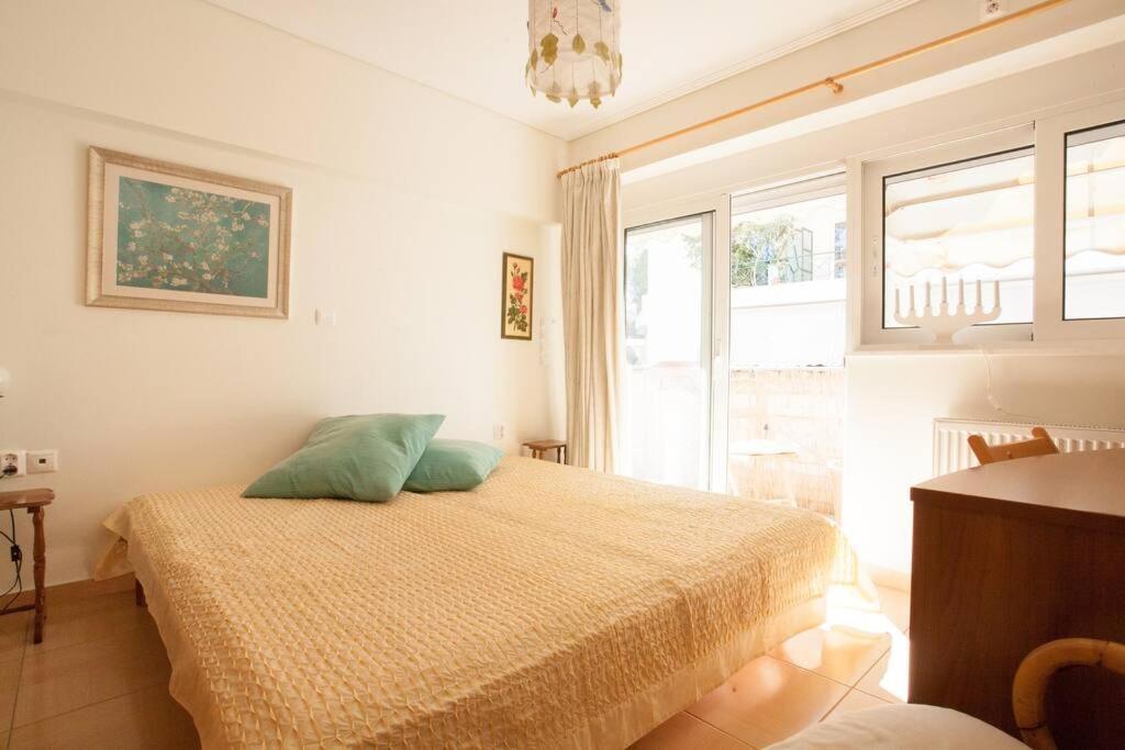 10min Walk From Acropolis !!! *